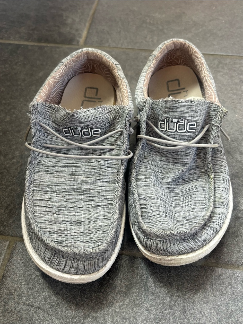 Hey Dude Wally Youth Boys 4-5 Linen Stone Grey Casual Slip-On Shoes